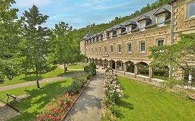 L'Hotel Des Bains - Salles-La-Source